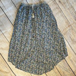 American Eagle floral skirt